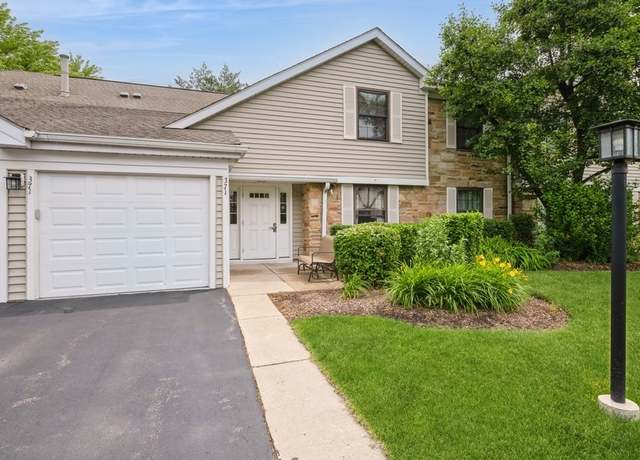 Property at 371 Southbury Ct Unit B2, Schaumburg, IL 60193, 2 beds, 2 baths