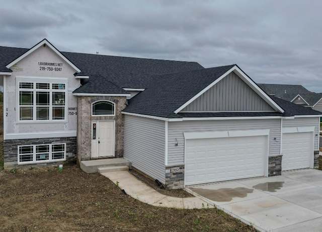 Property at 2980 W 84th Pl, Merrillville, IN 46410, 5 beds, 3 baths