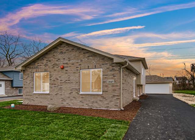 Property at 3127 141st Pl, Blue Island, IL 60406, 4 beds, 2 baths