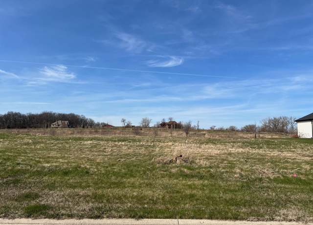 Property at 10400 Red Leaf Cir, Lakewood, IL 60014