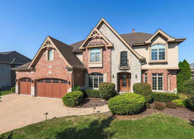 Property at 1150 Secret Forest Dr, Burr Ridge, IL 60527, 5 beds, 5 baths