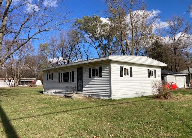 Property at 605 N Division St, Braidwood, IL 60408, 3 beds, 1 bath
