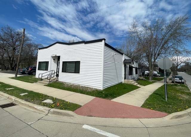 Property at 302 W Naperville Rd, Westmont, IL 60559