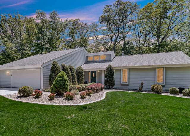 Property at 2625 E Vera Ln, Crete, IL 60417, 3 beds, 2.5 baths