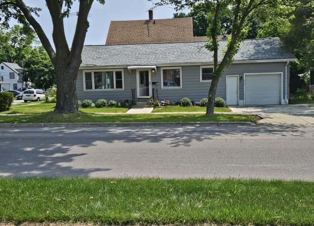 Property at 317 N Highland Ave, Aurora, IL 60506, 2 beds, 1 bath