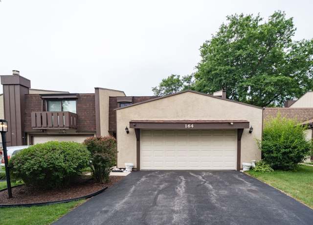 Property at 164 Cascade Dr, Indian Head Park, IL 60525, 4 beds, 2.5 baths