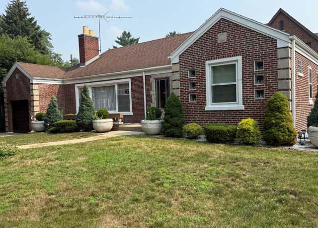 Property at 5808 N Forest Glen Ave, Chicago, IL 60646, 3 beds, 2.5 baths