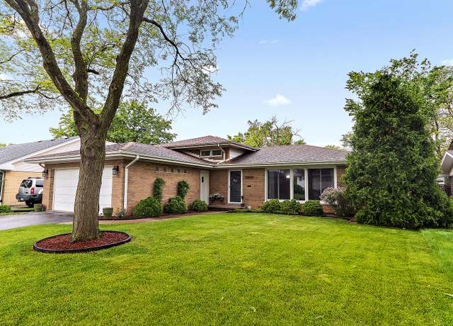Property at 18806 Juhlin Dr, Homewood, IL 60430, 4 beds, 1.5 baths