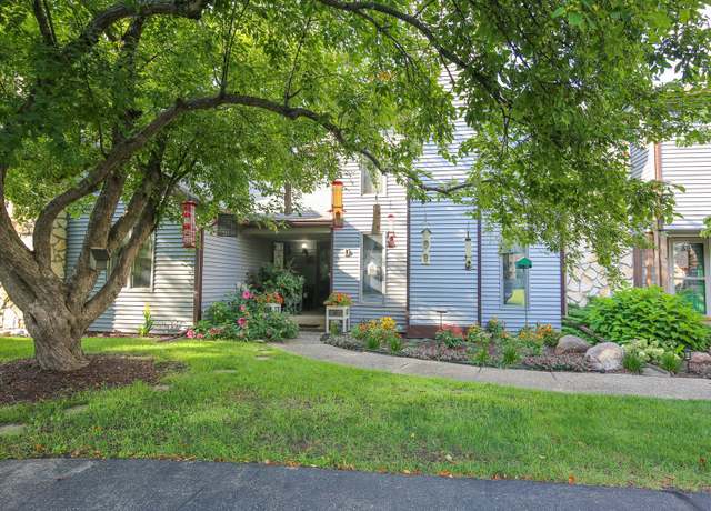 Property at 209 Fox Trot Unit D, Dixon, IL 61021, 3 beds, 2.5 baths