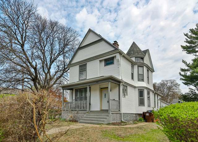 Property at 229 N London Ave, Rockford, IL 61107, 4 beds, 2 baths