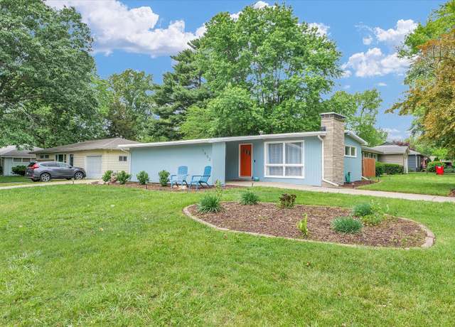 Property at 1602 Normandy Dr, Champaign, IL 61821, 3 beds, 1 bath