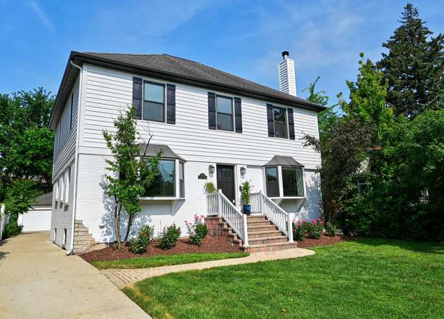 Property at 4468 Clausen Ave, Western Springs, IL 60558, 5 beds, 3.5 baths