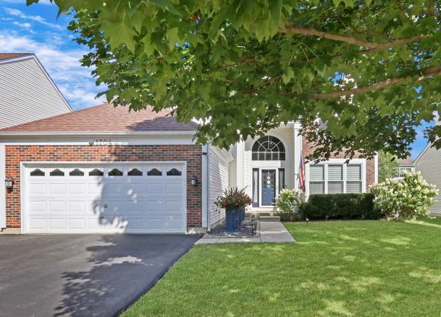 Property at 1704 Belle Haven Dr, Grayslake, IL 60030, 5 beds, 3.5 baths