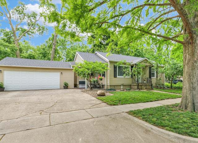 Property at 505 S Maple St, Urbana, IL 61801, 3 beds, 1 bath