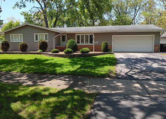 Property at 18828 Greenbay Ave, Lansing, IL 60438, 3 beds, 1.5 baths