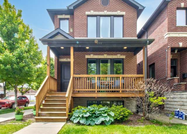 Property at 901 W 37th St, Chicago, IL 60609, 4 beds, 3.5 baths