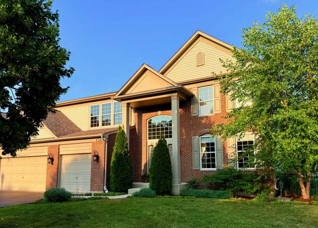 Property at 1329 Turnberry Ln, Mundelein, IL 60060, 5 beds, 3.5 baths
