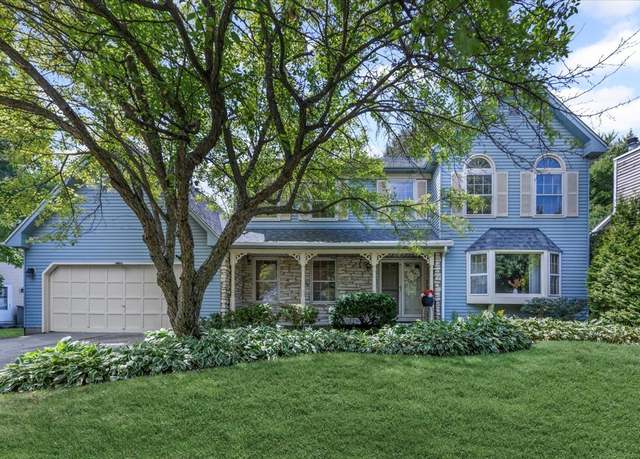 Property at 731 S River Rd, Naperville, IL 60540, 4 beds, 2.5 baths