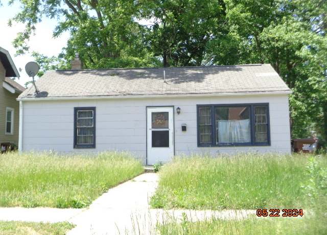 Property at 2109 S 5th St, Rockford, IL 61104, 1 bed, 1 bath