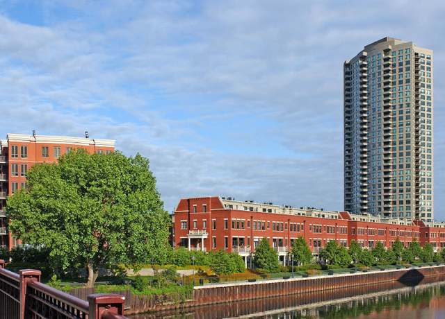 Property at 501 N Clinton St #1705, Chicago, IL 60654, 2 beds, 2 baths
