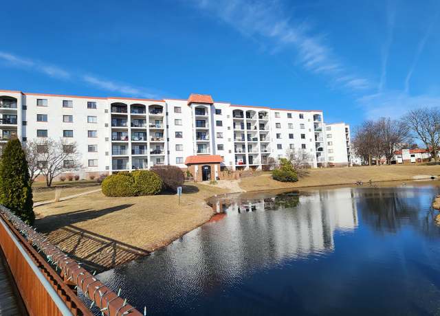 Property at 375 Plum Creek Dr #108, Wheeling, IL 60090, 2 beds, 2 baths