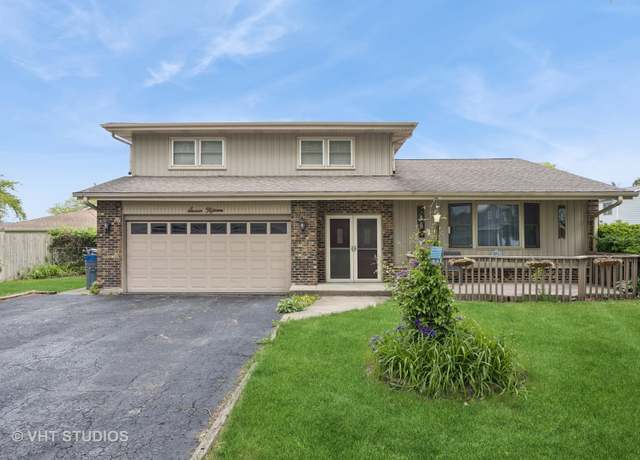 Property at 715 N Lawler Ave, Addison, IL 60101, 3 beds, 2 baths