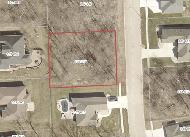 Property at 1054 Oakwood Dr, Morris, IL 60450
