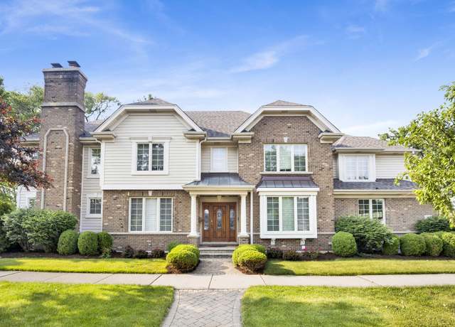 Property at 445 E Crescent Ave, Elmhurst, IL 60126, 6 beds, 5 baths