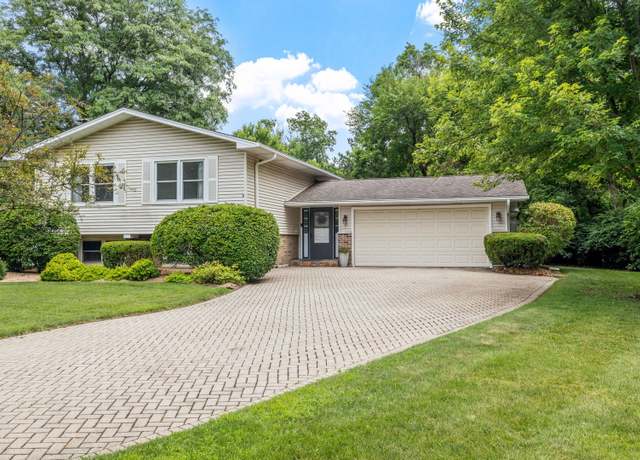 Property at 6651 Dunham Rd, Downers Grove, IL 60515, 4 beds, 2 baths