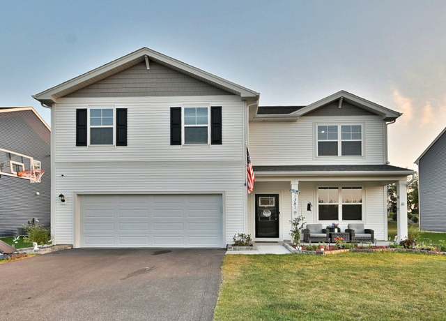 Property at 1381 Vineyard Ln, Pingree Grove, IL 60140, 4 beds, 2.5 baths