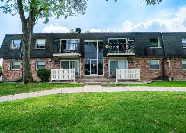 Property at 9998 S 84 Ter #115, Palos Hills, IL 60465, 2 beds, 2 baths