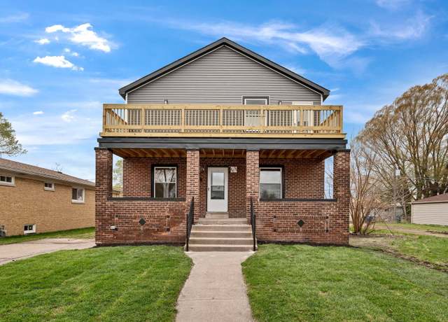 Property at 718 Greenbay Ave, Calumet City, IL 60409, 6 beds, 4 baths