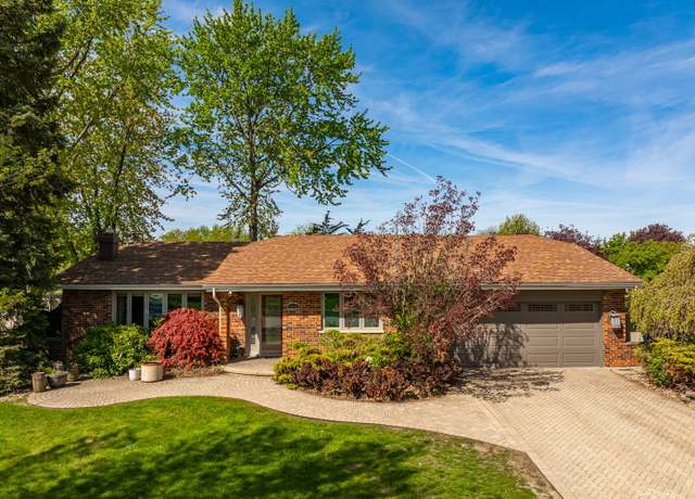 Property at 15322 Woodmar Dr, Orland Park, IL 60462, 3 beds, 3 baths