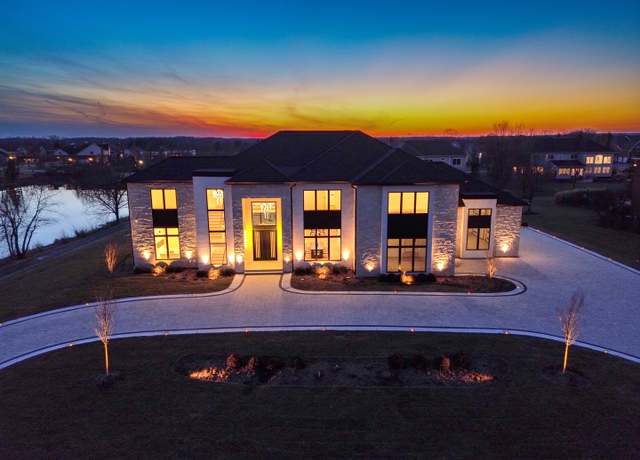Property at 60 Wood Oaks Dr, South Barrington, IL 60010, 4 beds, 5.5 baths
