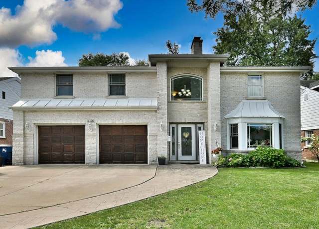 Property at 446 S Stratford Ave, Elmhurst, IL 60126, 4 beds, 3 baths