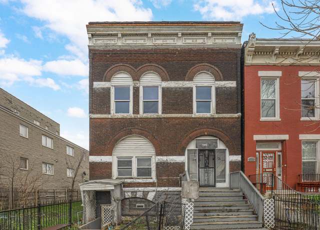 Property at 2737 W Congress Pkwy, Chicago, IL 60612, 10 beds, 4.5 baths