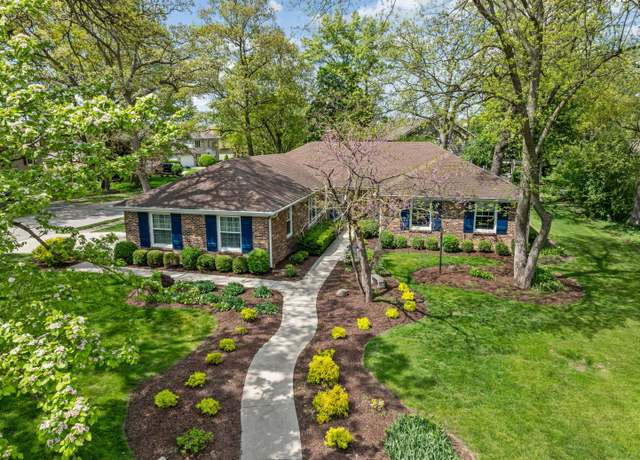 Property at 396 Jervey Ln, Bartlett, IL 60103, 4 beds, 2.5 baths