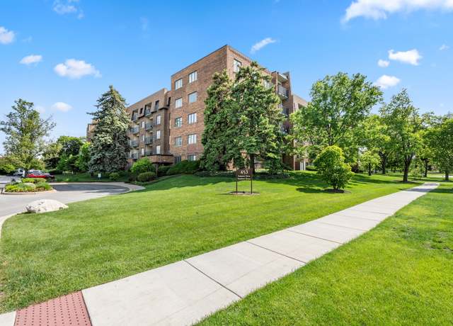 Property at 453 Raintree Dr Unit 2E, Glen Ellyn, IL 60137, 1 bed, 1 bath