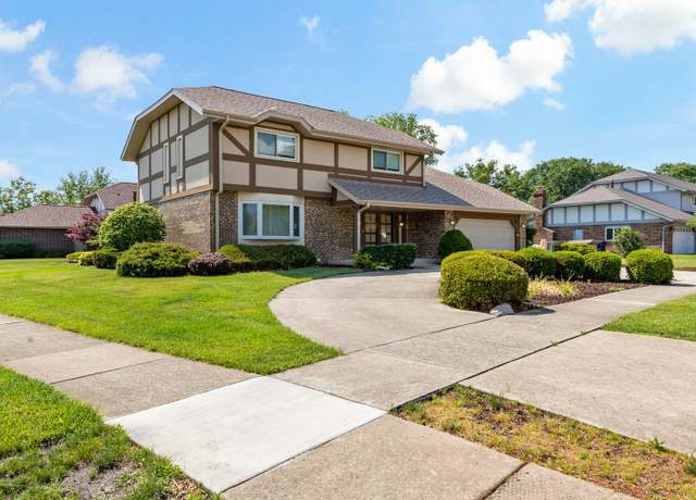 Property at 14124 Bonbury Ln, Orland Park, IL 60462, 4 beds, 2.5 baths