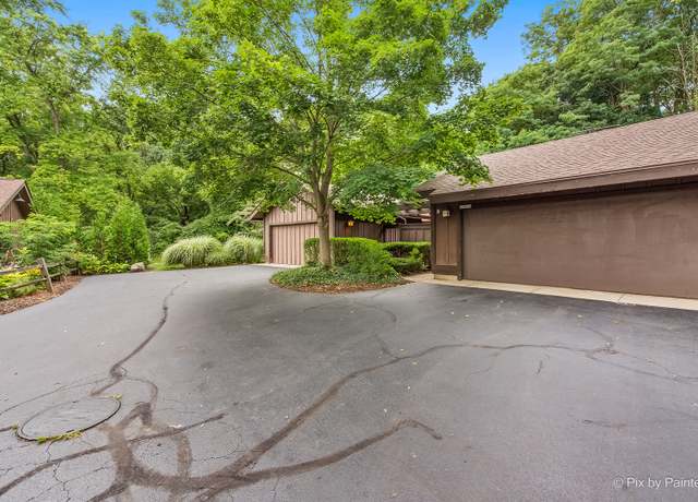 Property at 42W474 Redbud Ct, St. Charles, IL 60175, 2 beds, 1.5 baths