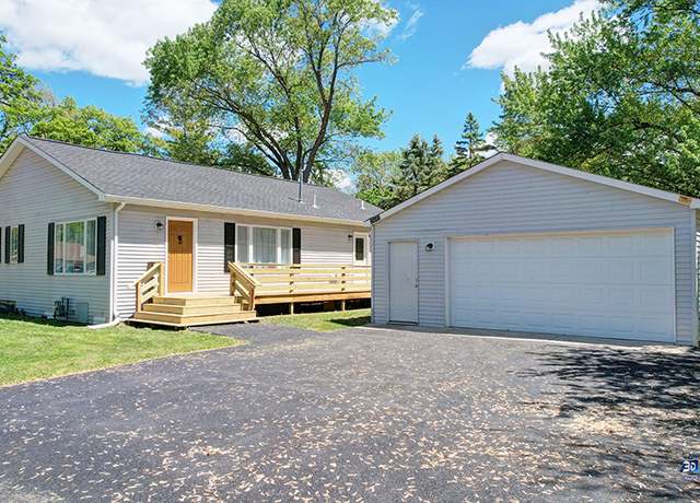 Property at 35647 N Grove Ave, Ingleside, IL 60041, 3 beds, 2 baths