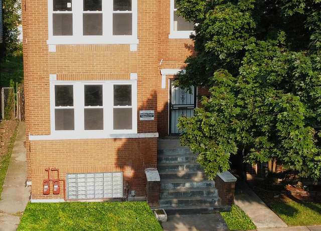 Property at 6830 S Michigan Ave, Chicago, IL 60637, 4 beds, 3 baths