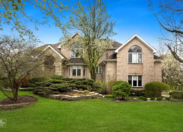 Property at 8970 Enclave Dr, Burr Ridge, IL 60527, 5 beds, 5.5 baths