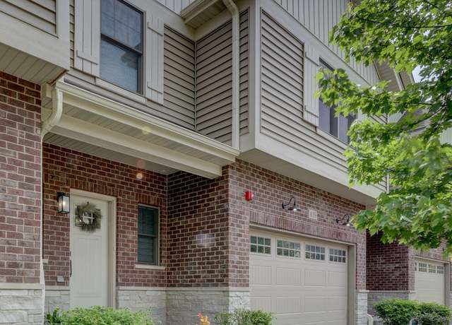 Property at 419 W Pierce Rd, Itasca, IL 60143, 3 beds, 2.5 baths