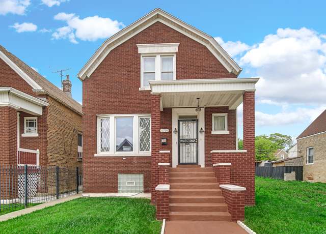 Property at 5736 S Honore St, Chicago, IL 60636, 3 beds, 1.5 baths
