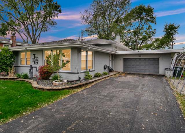 Property at 12506 S Austin Ave, Palos Heights, IL 60463, 3 beds, 2.5 baths