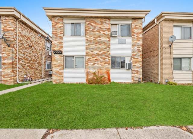 Property at 7222 Park Ave, Summit, IL 60501, 7 beds, 3 baths