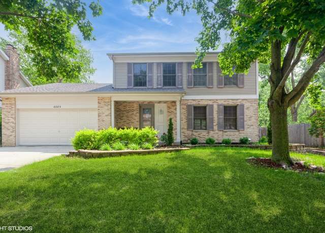 Property at 8885 Dryden St, Woodridge, IL 60517, 4 beds, 3.5 baths