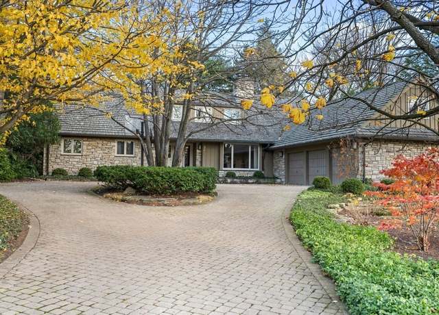 Property at 345 Birch St, Winnetka, IL 60093, 5 beds, 4.5 baths