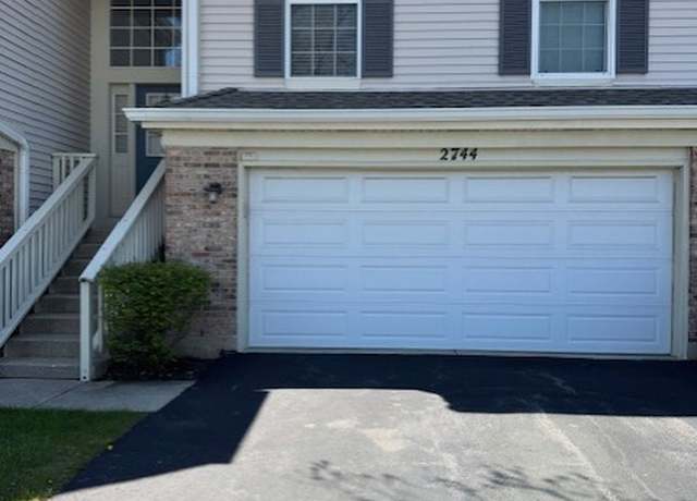 Property at 2744 S Embers Ln, Arlington Heights, IL 60005, 3 beds, 2 baths